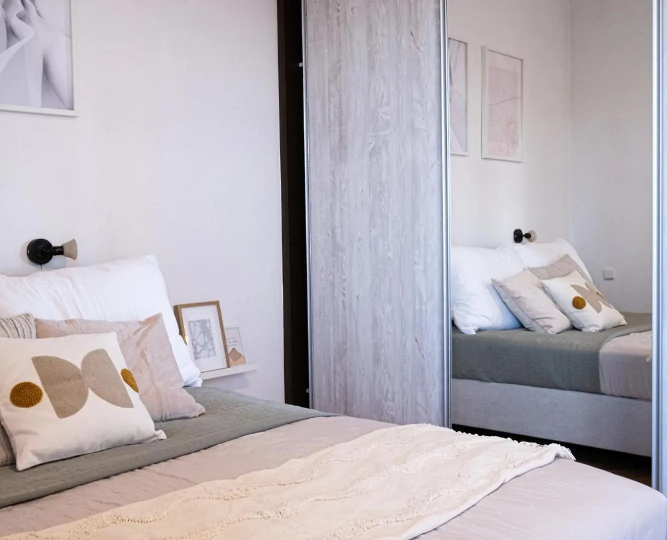 Trendy Holesovice Market 1 Bedroom Apartment Prague Czech Republic