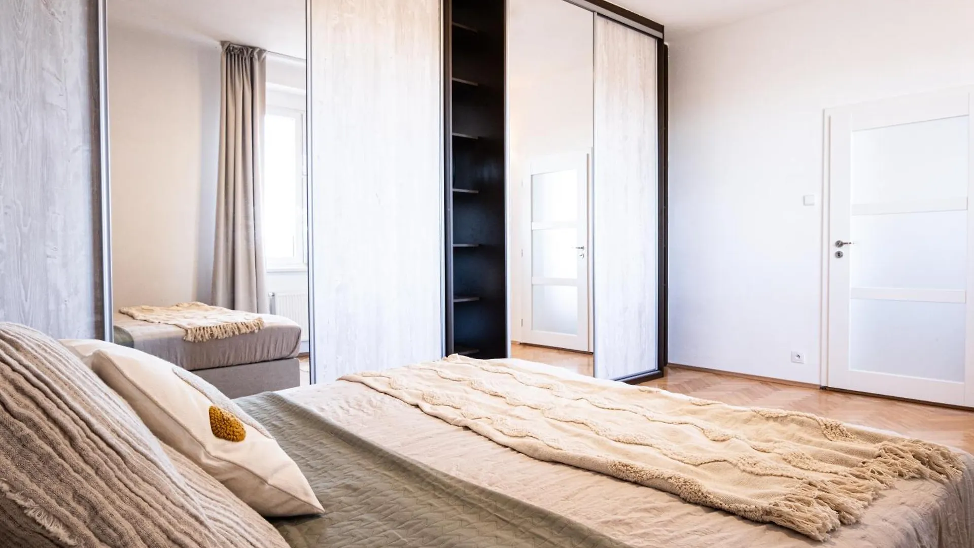 Trendy Holesovice Market 1 Bedroom Apartment Prague 0*,